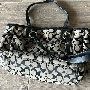 Coach Gallery Series Canvas Black Tan Purse